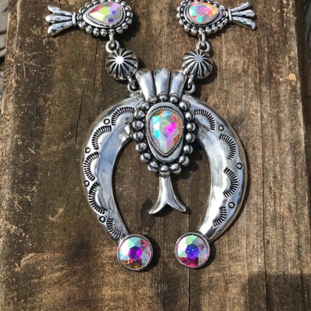Bohemian Western Cowboy Horseshoe Squash Blossom Silver Rhinestone Necklace - Picture 5 of 16